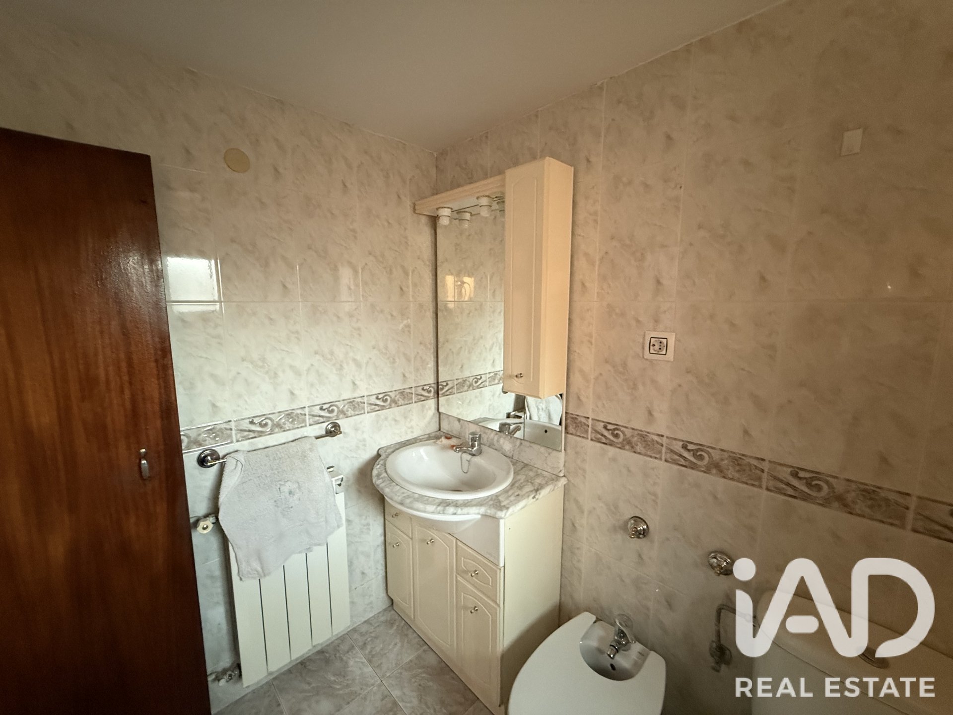 Сasa en Villamañán, León, España 3 dormitorios, 402 m2 No. 193470