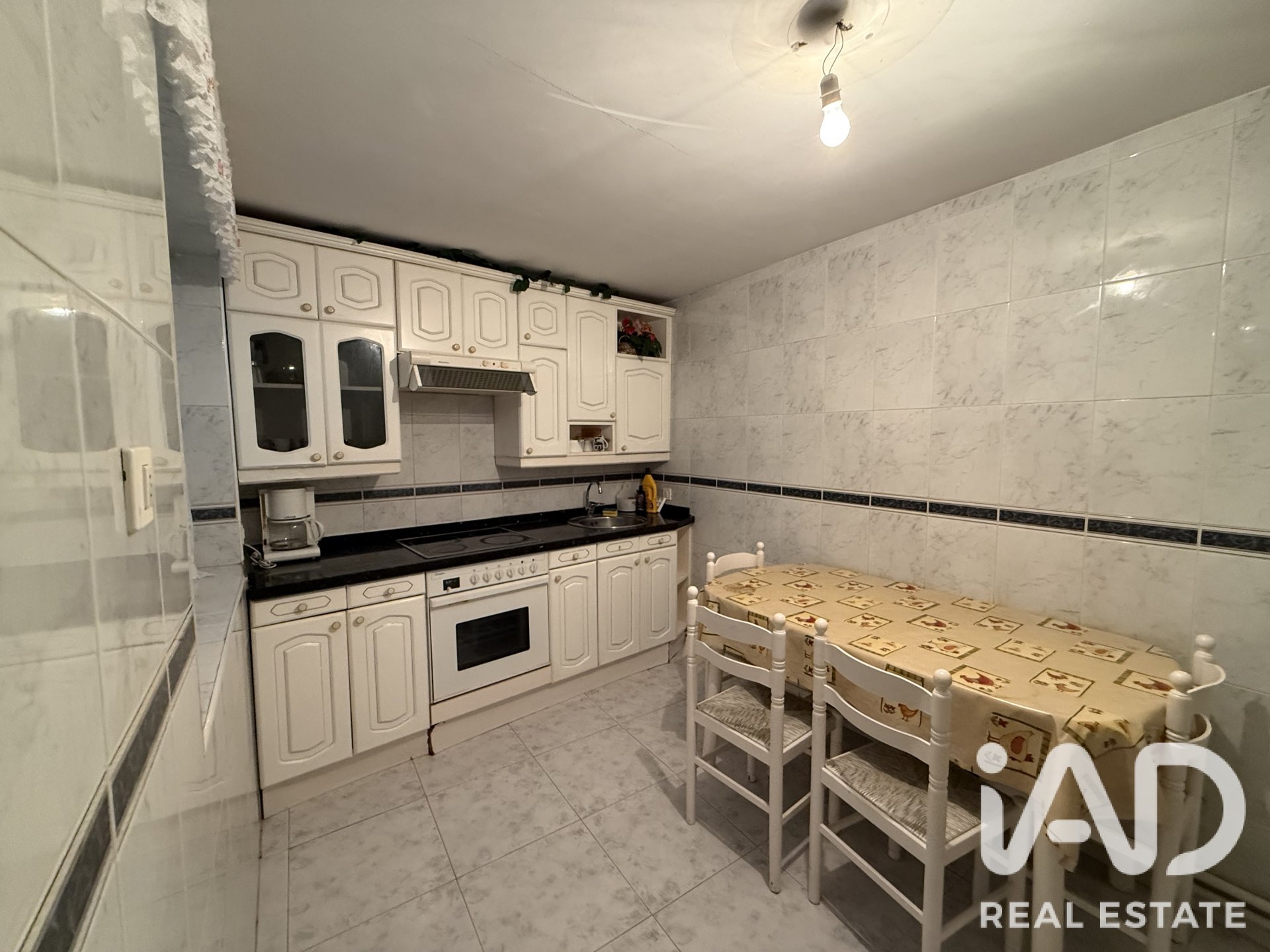 Сasa en Villamañán, León, España 3 dormitorios, 402 m2 No. 193470