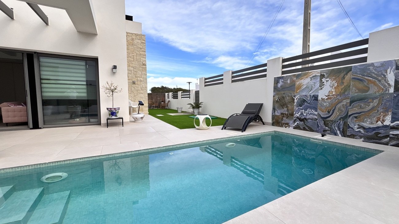 Villa San Miguel de Salinas, Alicante, Spānijā 3 istabas,  Nr. 150153