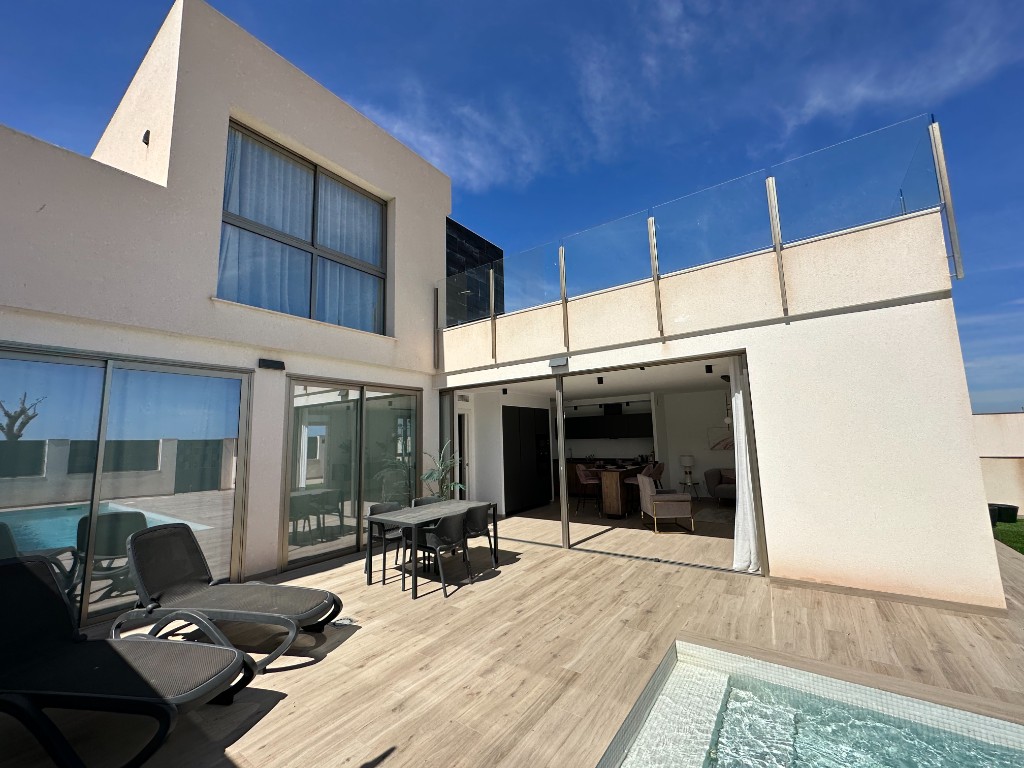 Villa en Cartagena, Murcia, España 3 dormitorios, 250 m2 No. 145014