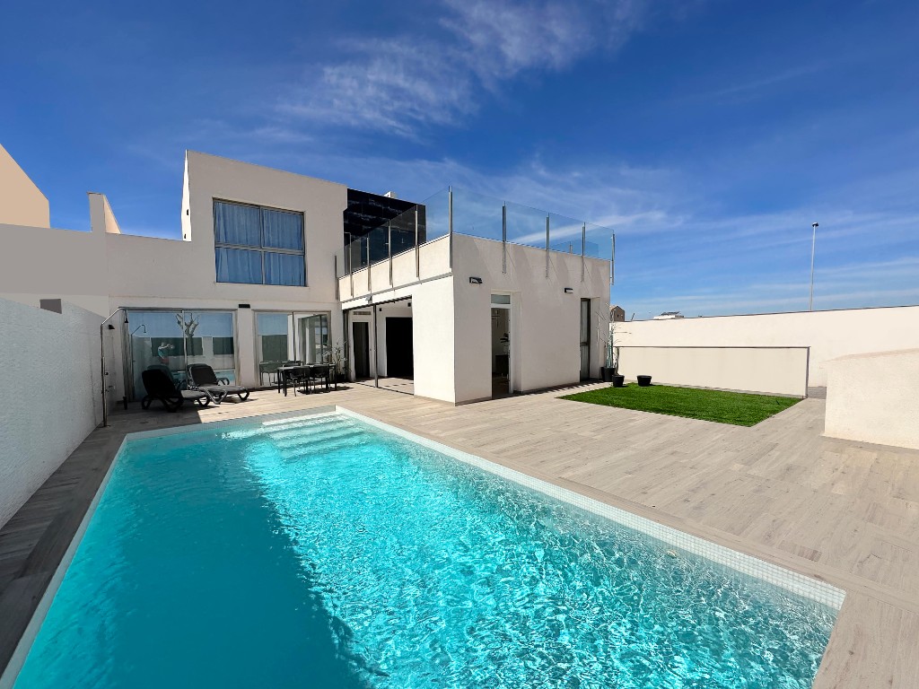 Villa en Cartagena, Murcia, España 3 dormitorios, 250 m2 No. 145014
