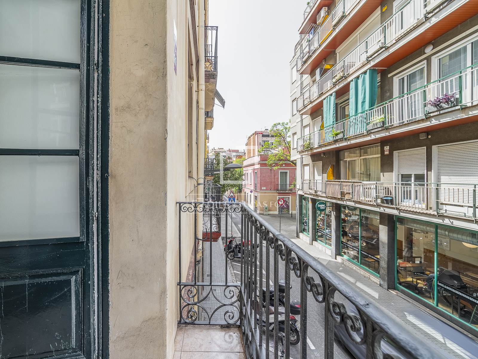 Appartamento a Barcelona, Spagna 2 camere da letto, 79 mq. N° 192799
