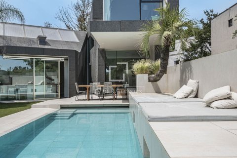 Villa a Sant Cugat Del Valles, Barcelona, Spagna 4 camere da letto, 429 mq. N° 192801