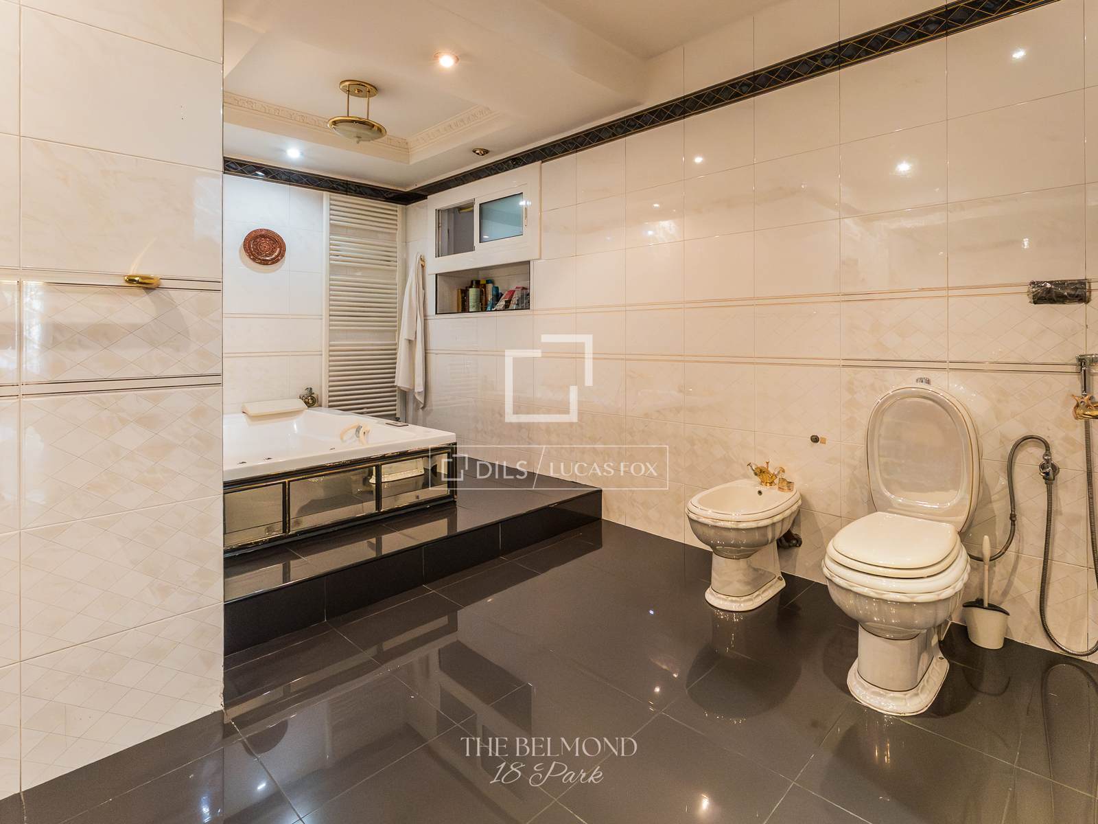 Wohnung in Barcelona, Spanien 6 Schlafzimmer, 683 m2 Nr. 192803