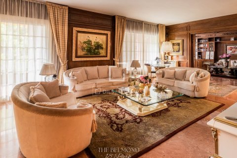 Apartamento en Barcelona, España 6 dormitorios, 683 m2 No. 192803