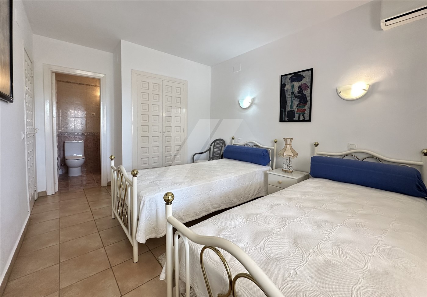 Villa in Moraira, Alicante, Spain 3 bedrooms, 261 sq.m. No. 100609