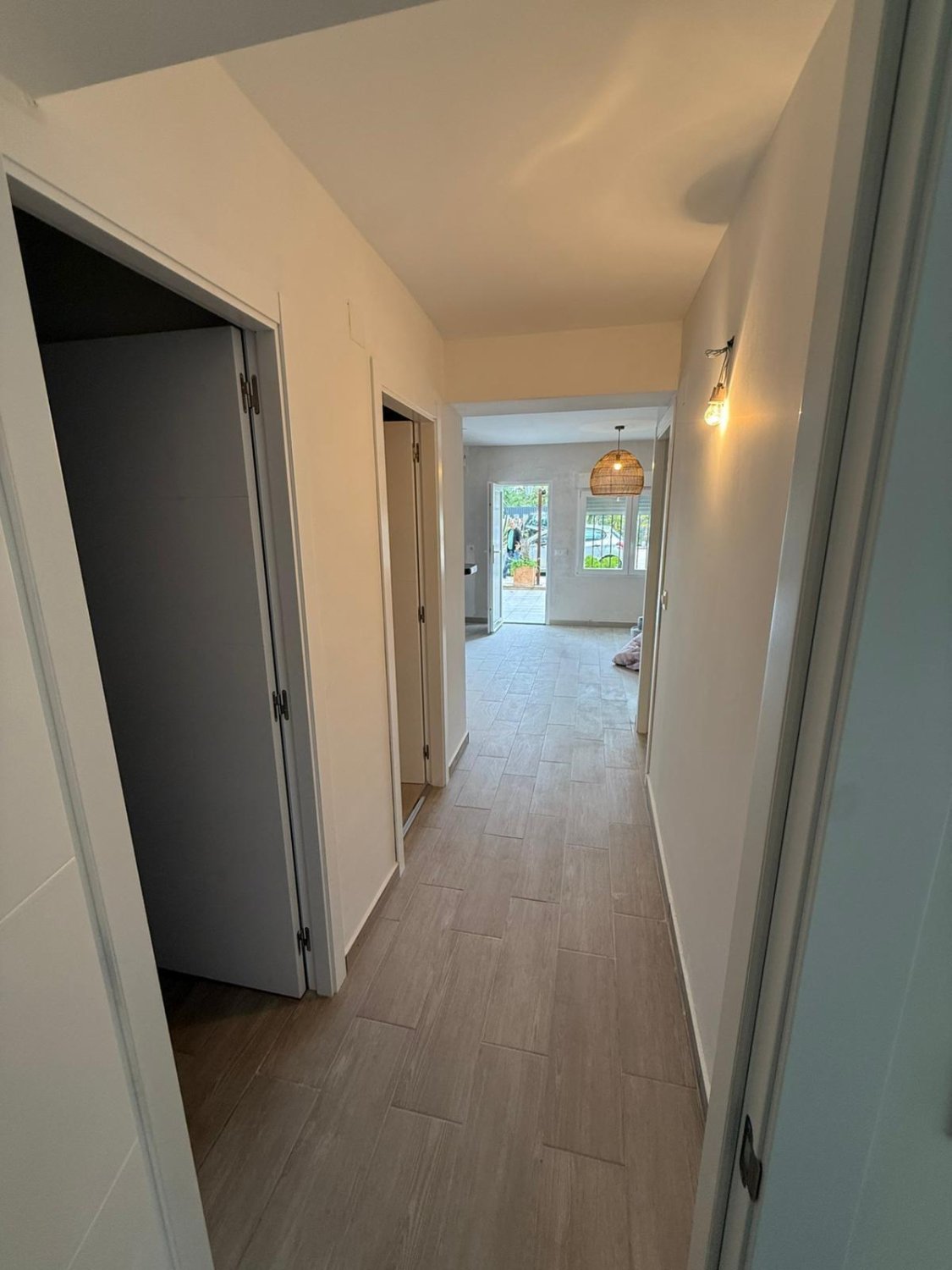 Appartamento a Denia, Alicante, Spagna 5 camere da letto, 350 mq. N° 190483