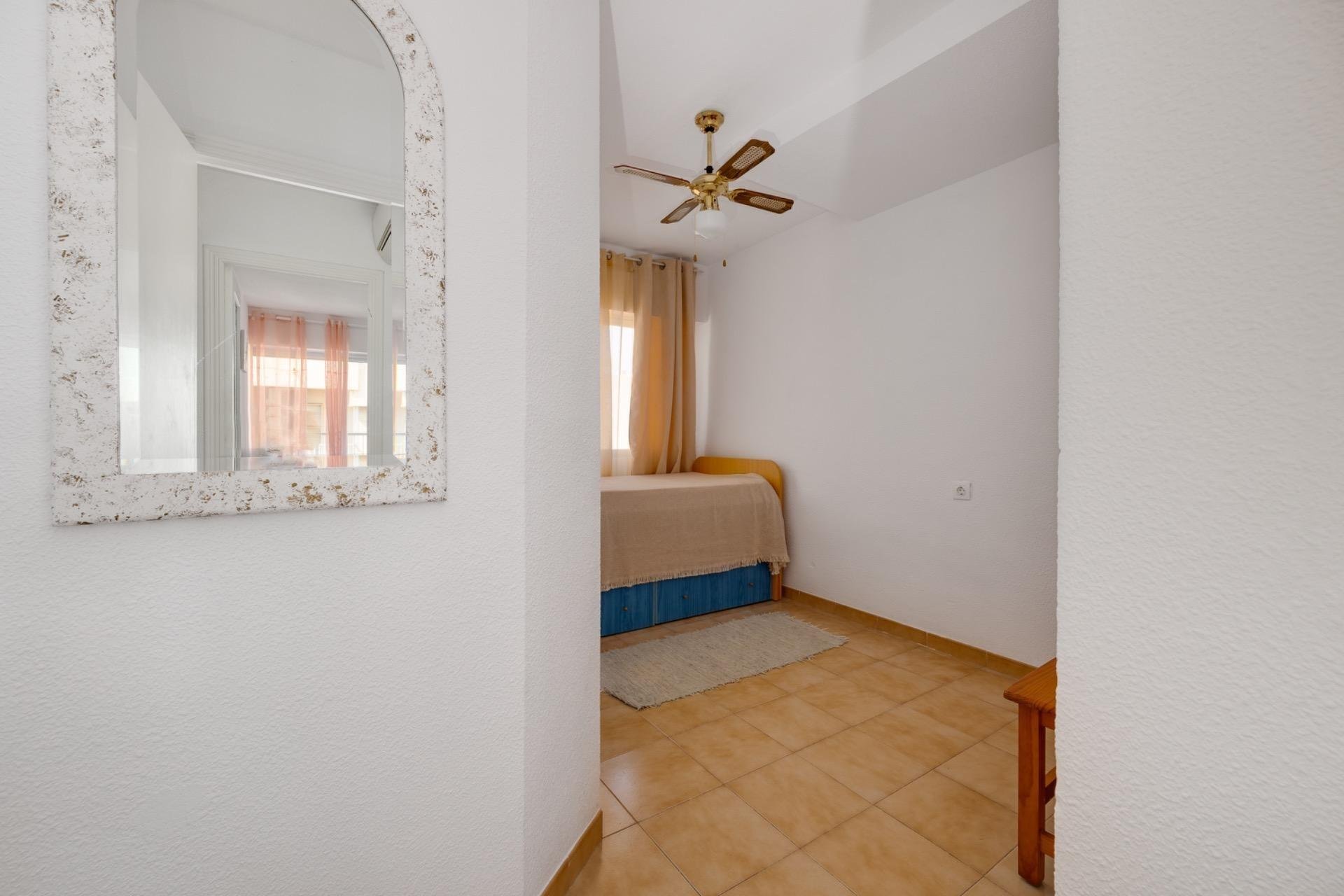 Wohnung in Torrevieja, Alicante, Spanien 2 Schlafzimmer, 61 m2 Nr. 184381