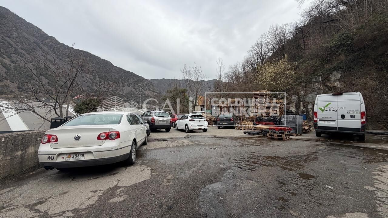 Gewerbeimmobilien in Principado De Andorra (Ninguna Poblacion Tiene C.P.), Lleida, Spanien 1900 m2 Nr. 179215