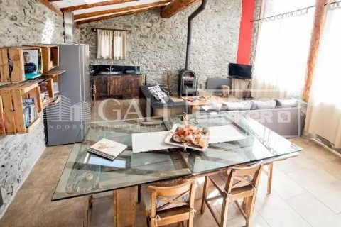 House à Principado De Andorra (Ninguna Poblacion Tiene C.P.), Lleida, Espagne 2 chambres, 110 m2 No. 179213