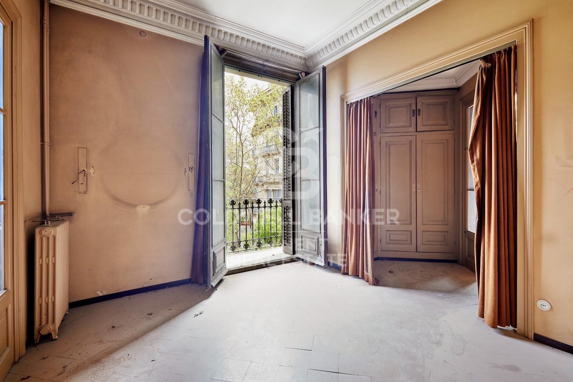 Apartment à Barcelona, Espagne 6 chambres, 202 m2 No. 179216