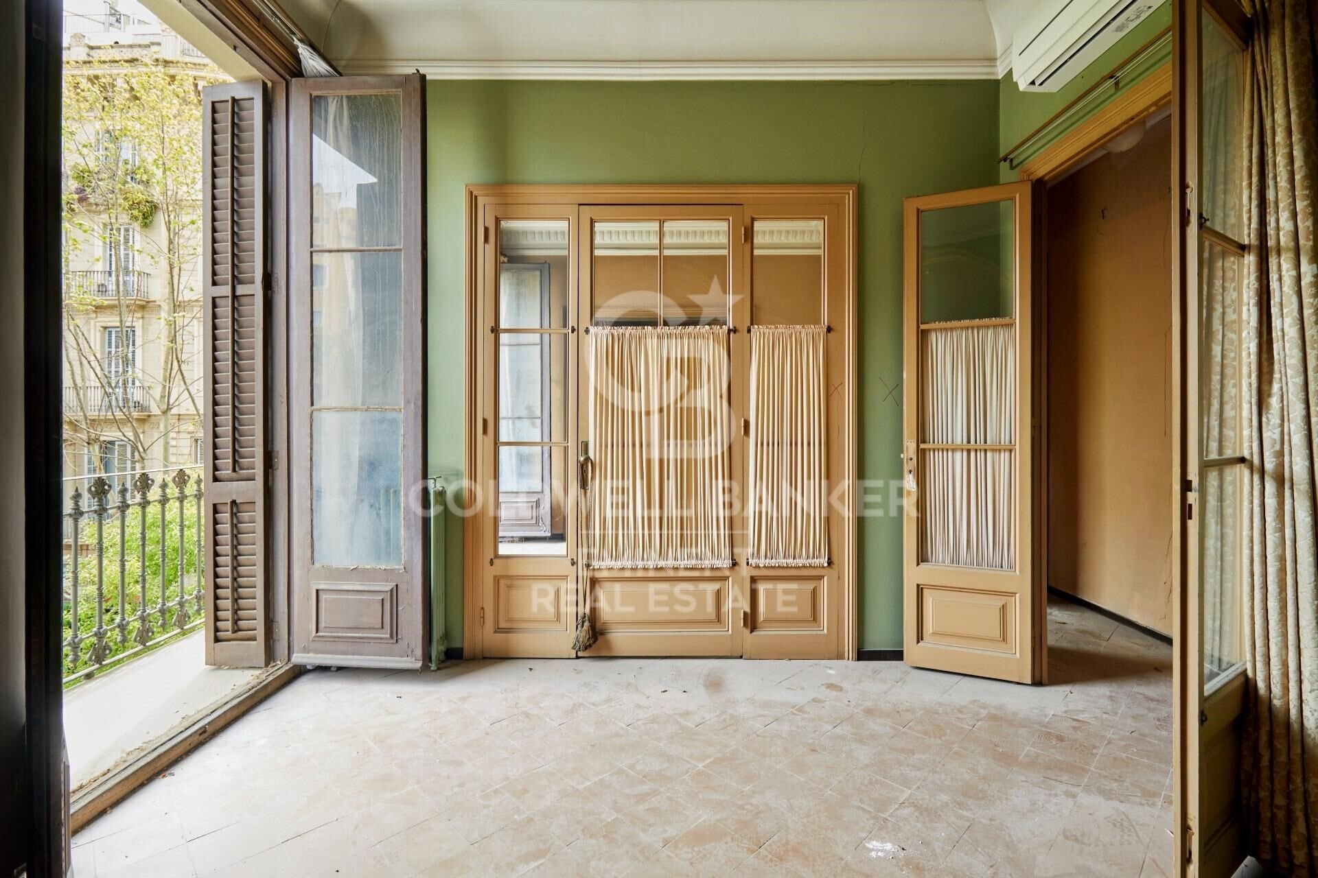 Apartment à Barcelona, Espagne 6 chambres, 202 m2 No. 179216