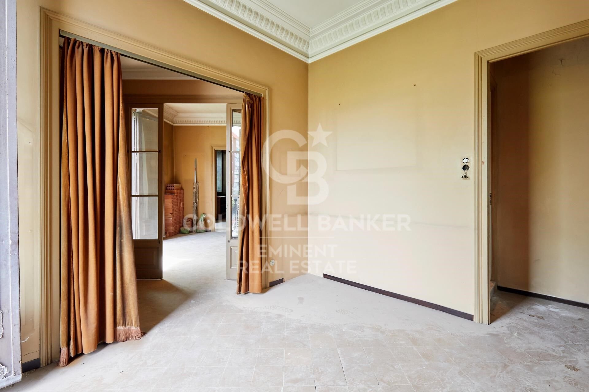 Apartment à Barcelona, Espagne 6 chambres, 202 m2 No. 179216