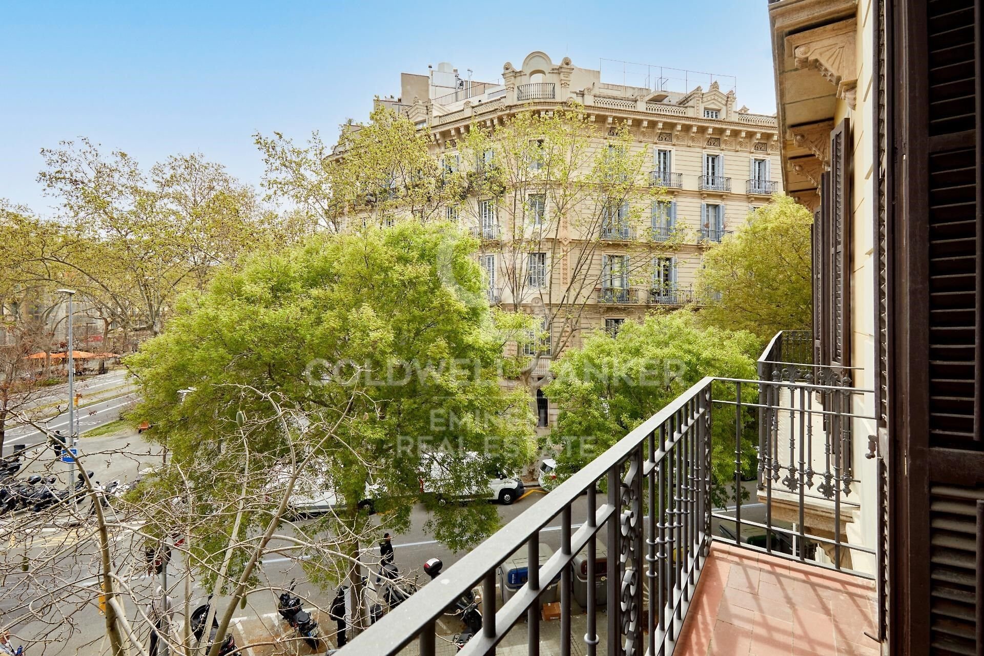 Apartment à Barcelona, Espagne 6 chambres, 202 m2 No. 179216