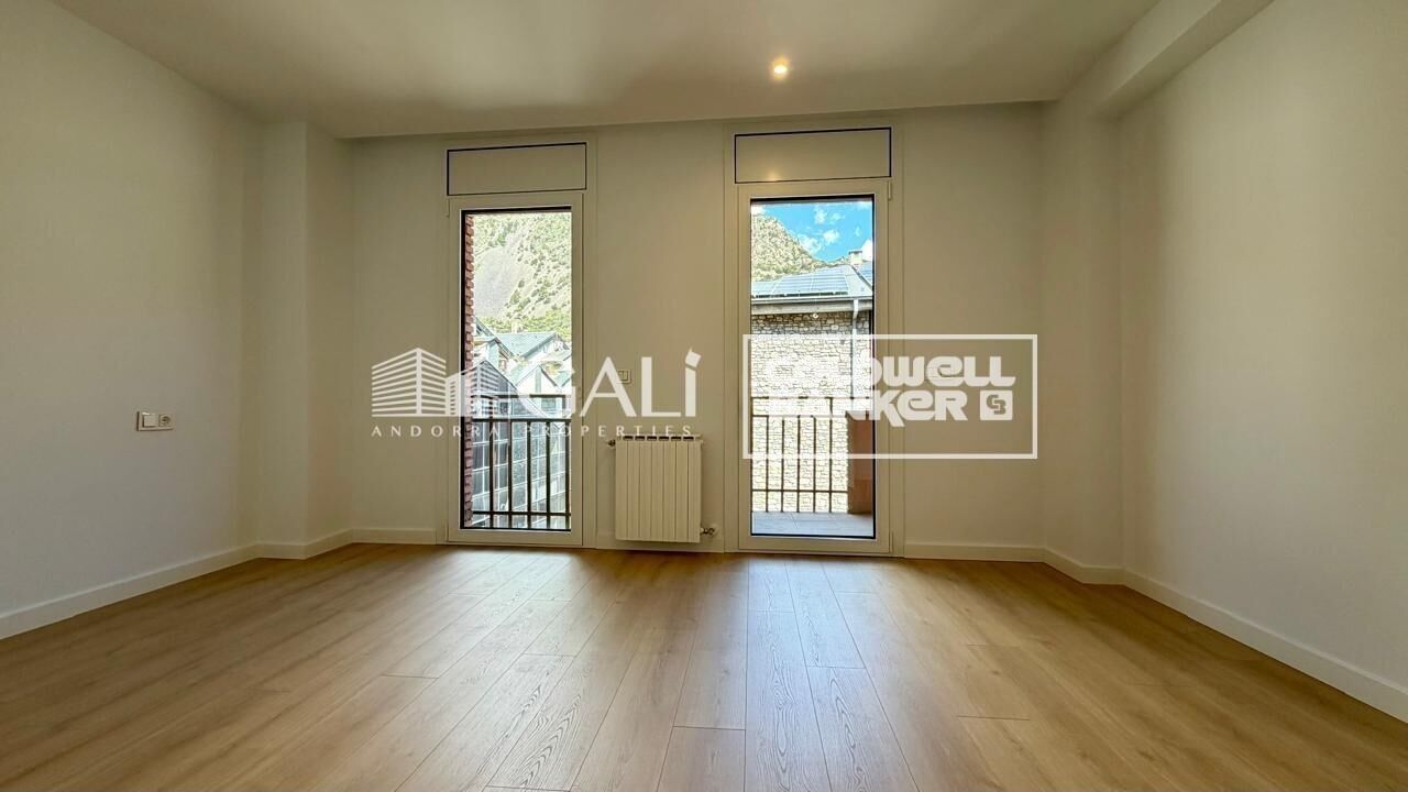 Apartment à Principado De Andorra (Ninguna Poblacion Tiene C.P.), Lleida, Espagne 3 chambres, 113 m2 No. 179212