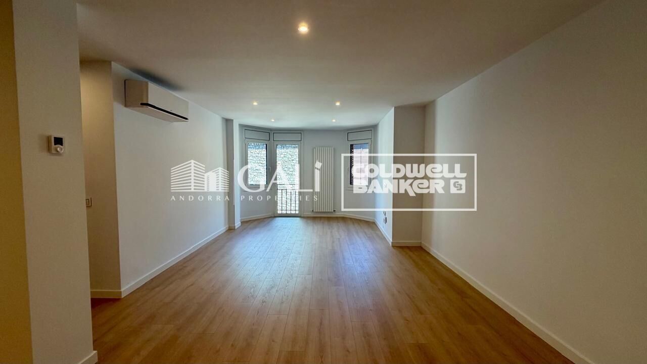 Apartment à Principado De Andorra (Ninguna Poblacion Tiene C.P.), Lleida, Espagne 3 chambres, 113 m2 No. 179212