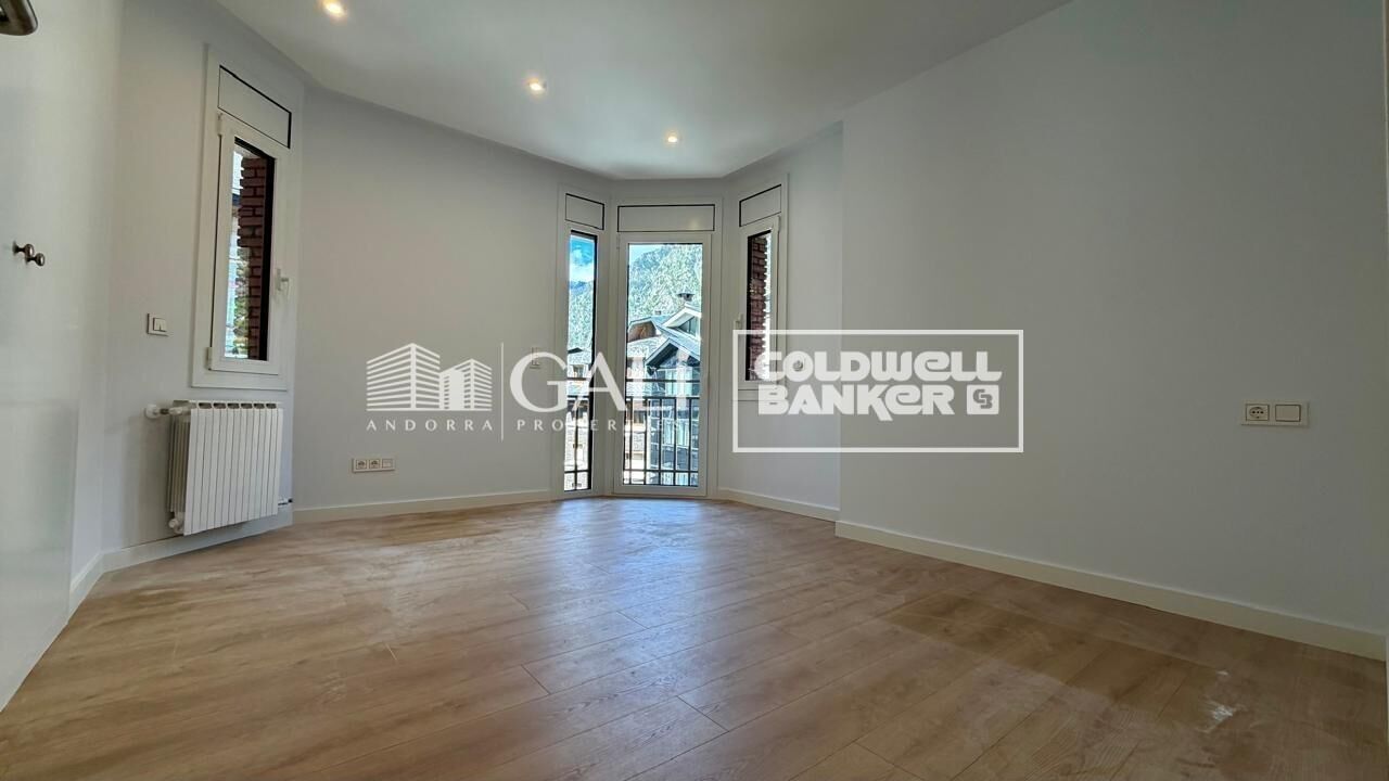 Apartment à Principado De Andorra (Ninguna Poblacion Tiene C.P.), Lleida, Espagne 3 chambres, 113 m2 No. 179212
