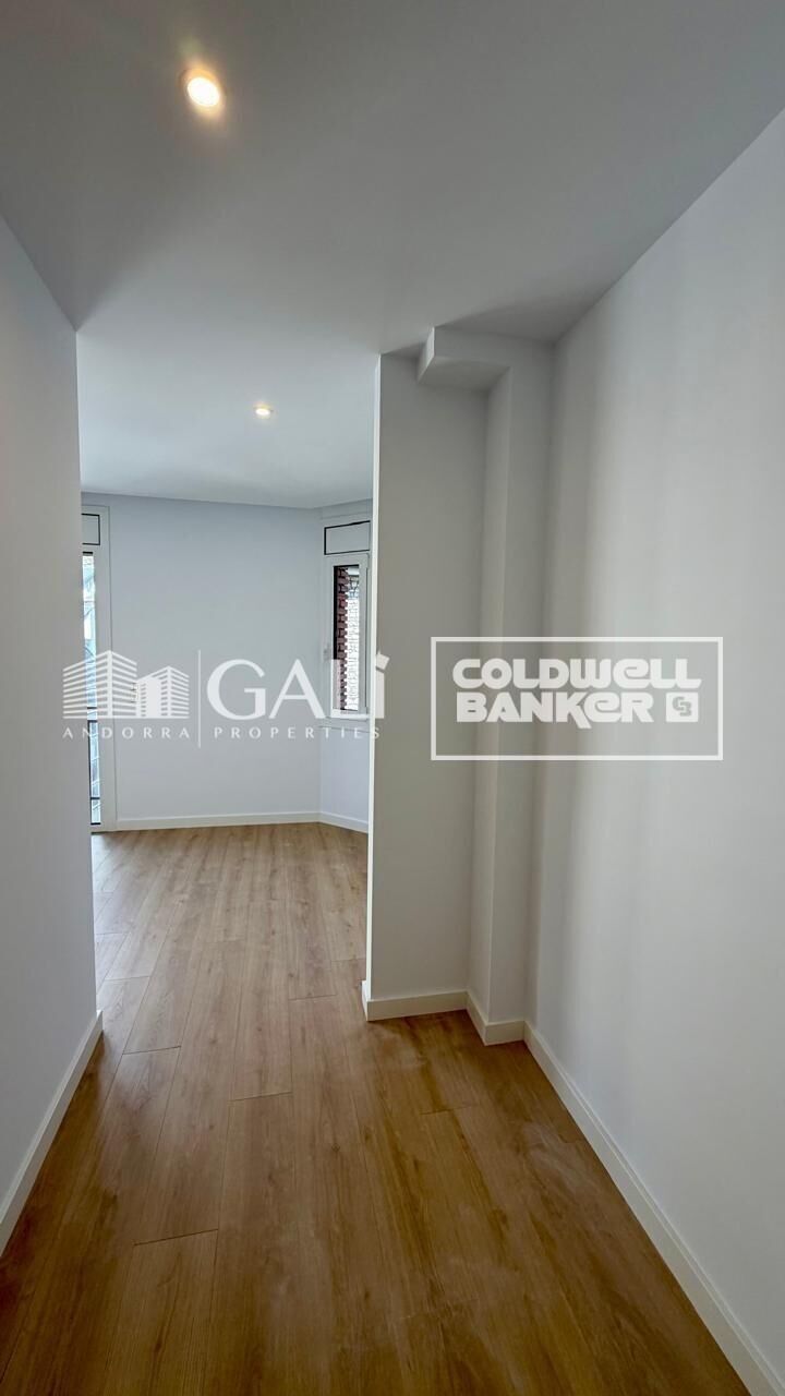 Apartment à Principado De Andorra (Ninguna Poblacion Tiene C.P.), Lleida, Espagne 3 chambres, 113 m2 No. 179212