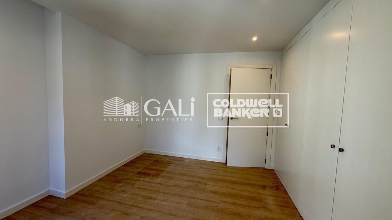 Apartment à Principado De Andorra (Ninguna Poblacion Tiene C.P.), Lleida, Espagne 3 chambres, 113 m2 No. 179212