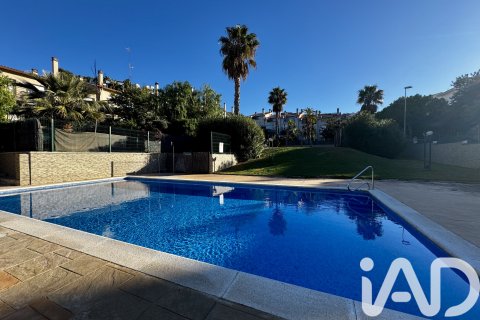 Villetta a schiera a Sitges, Barcelona, Spagna 3 camere da letto, 192 mq. N° 152434
