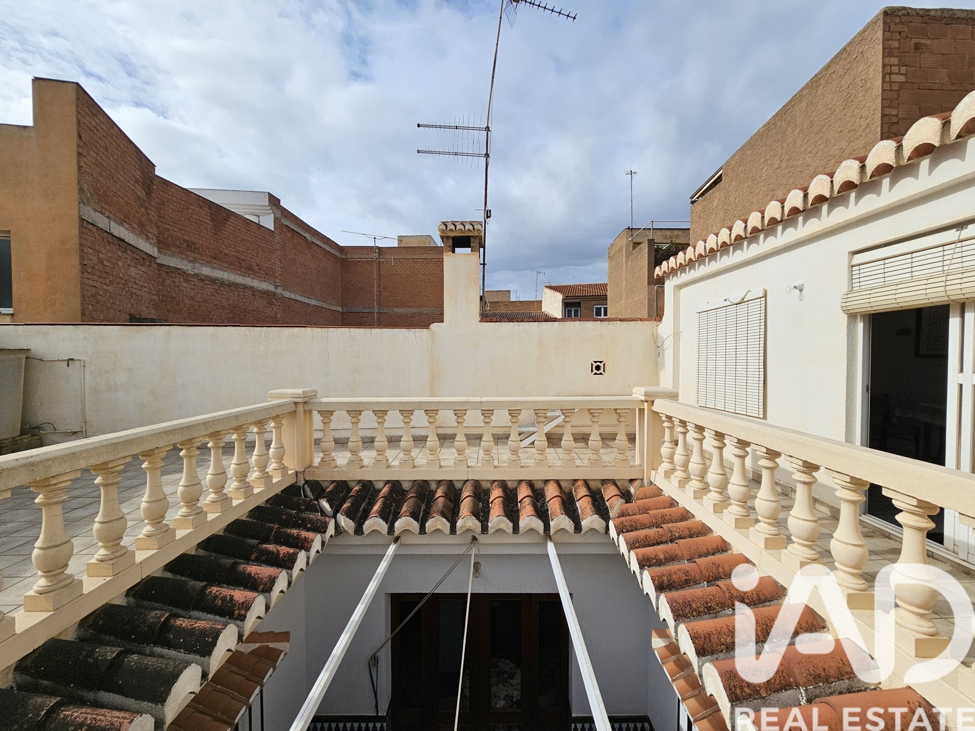 Hus i Durcal, Granada, Spanien 4 sovrum, 314 kvm. Nr. 152437