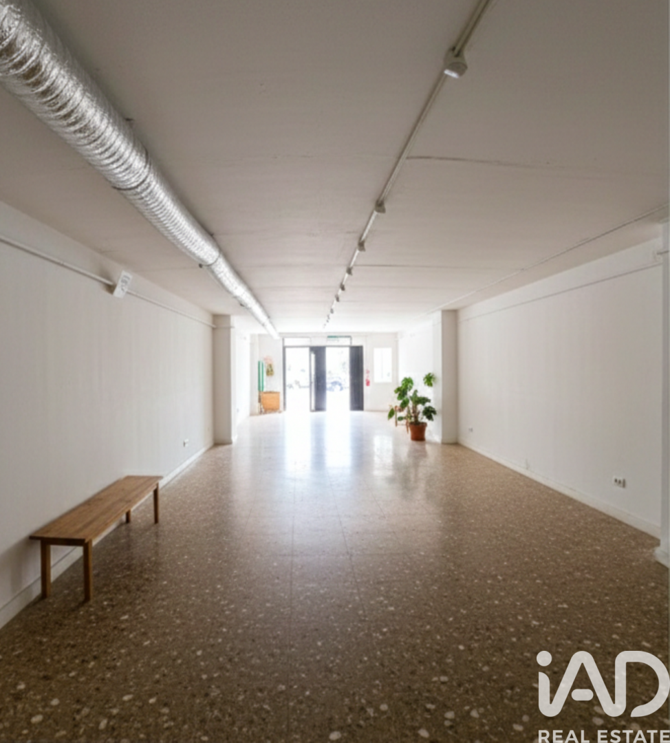 Komerciāls īpašums Barcelona, Spānijā 213 m2 Nr. 152439