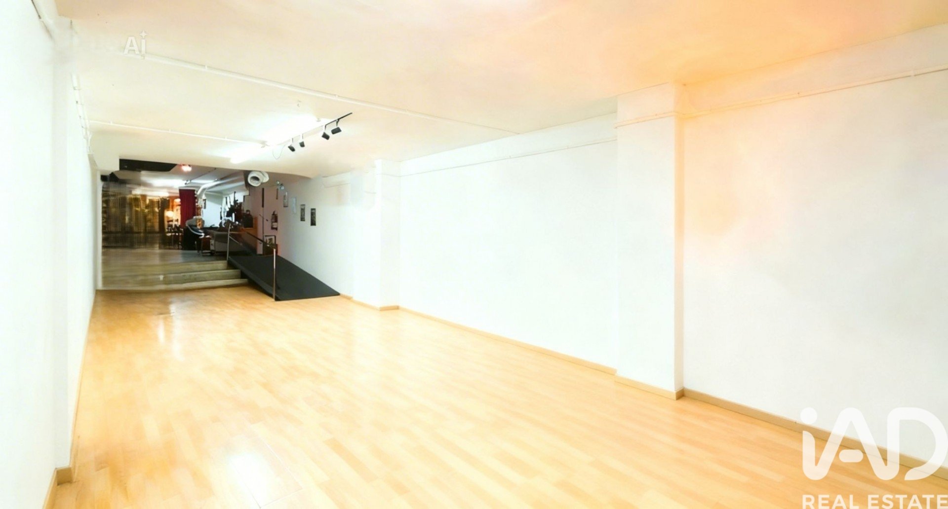 Komerciāls īpašums Barcelona, Spānijā 213 m2 Nr. 152439