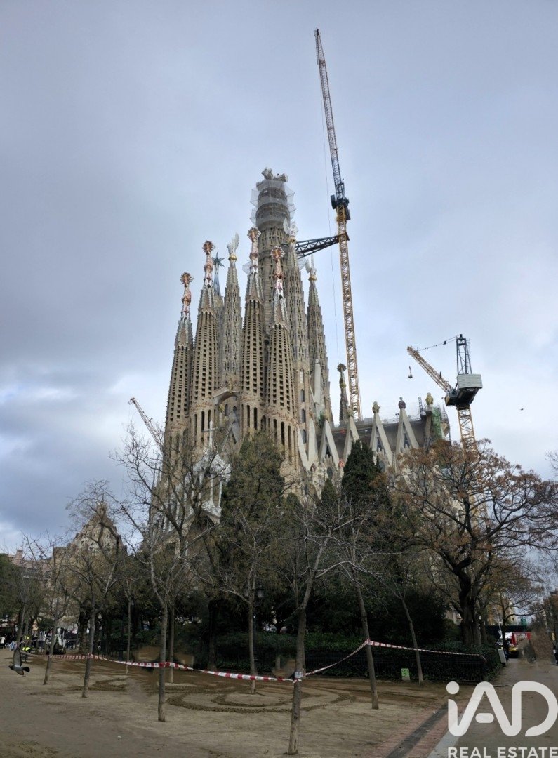 Komerciāls īpašums Barcelona, Spānijā 213 m2 Nr. 152439