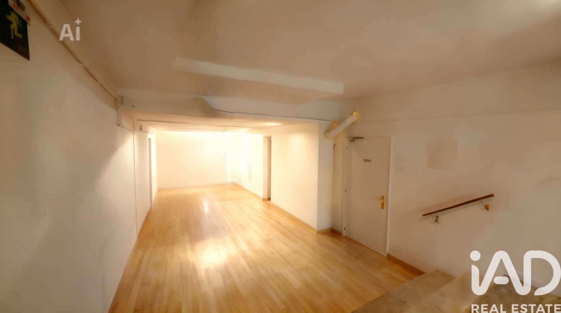 Komerciāls īpašums Barcelona, Spānijā 213 m2 Nr. 152439