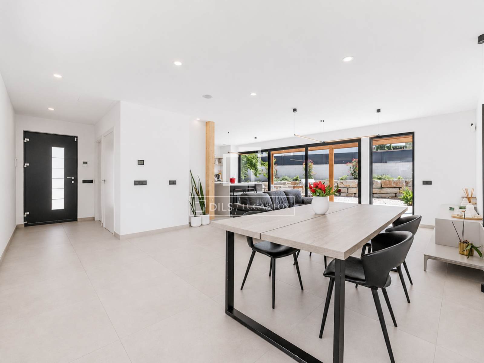 Villa i Sitges, Barcelona, Spanien 4 sovrum, 252 kvm. Nr. 168314