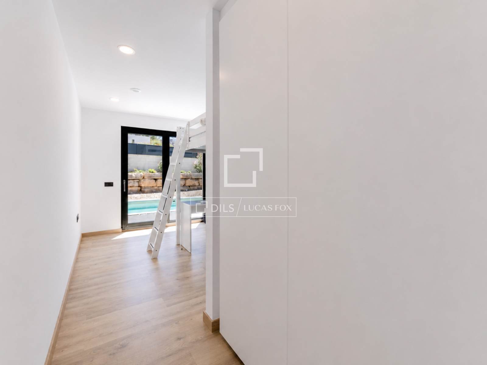 Villa i Sitges, Barcelona, Spanien 4 sovrum, 252 kvm. Nr. 168314
