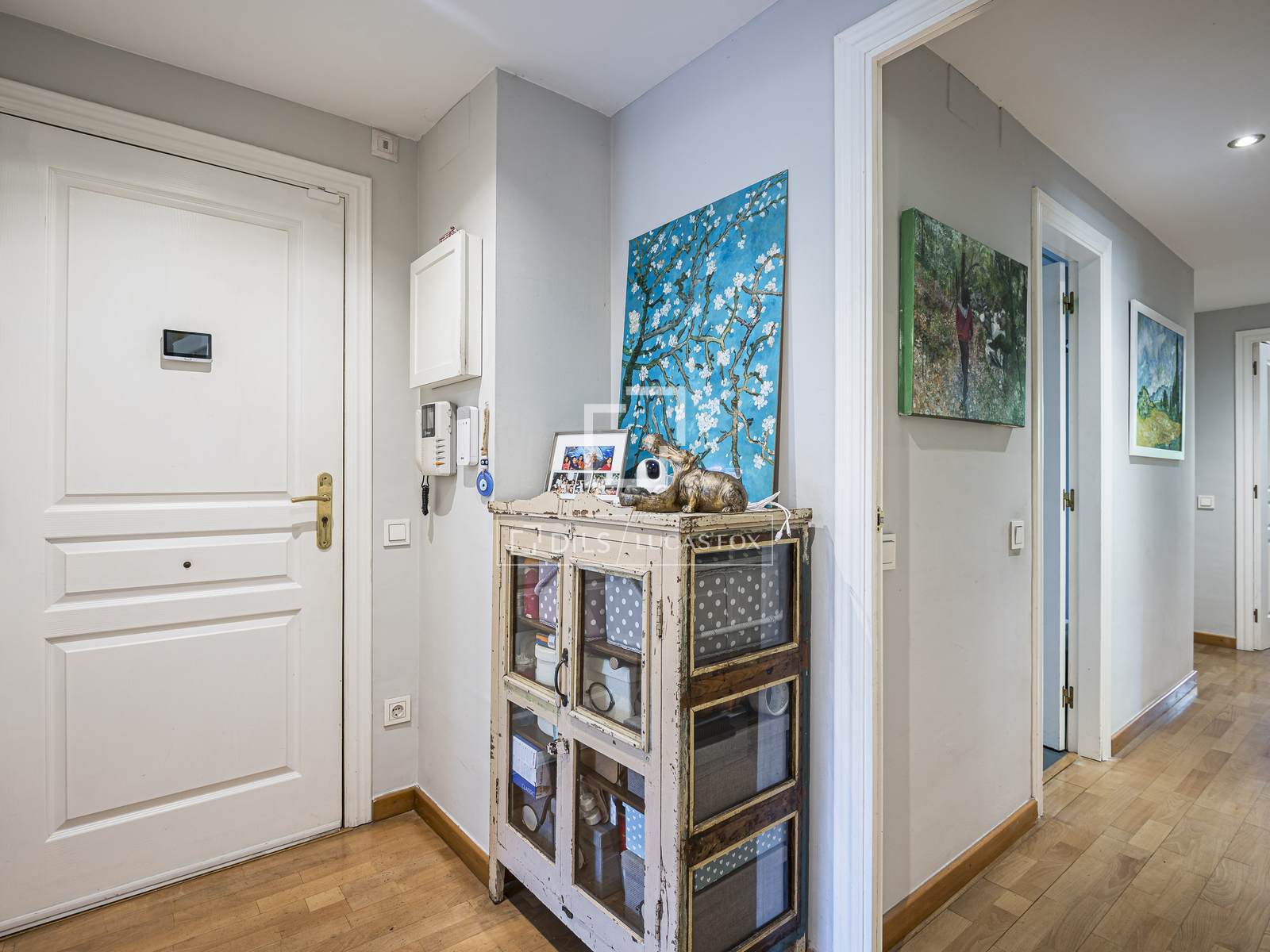 Apartamento en Sant Cugat del Vallès, Barcelona, España 4 dormitorios, 120 m2 No. 168316