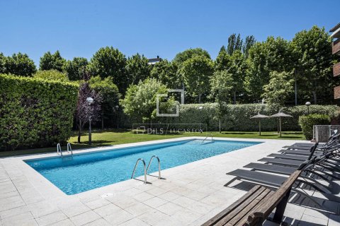 Apartment à Sant Cugat Del Valles, Barcelona, Espagne 4 chambres, 120 m2 No. 168316