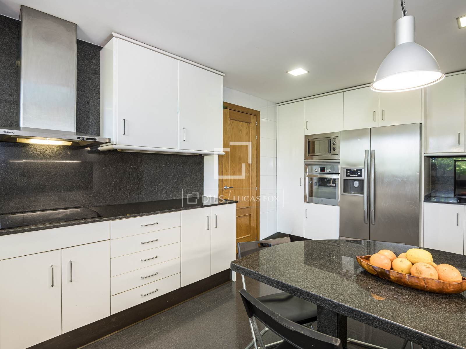 Villa en Sant Cugat del Vallès, Barcelona, España 5 dormitorios, 535 m2 No. 168313