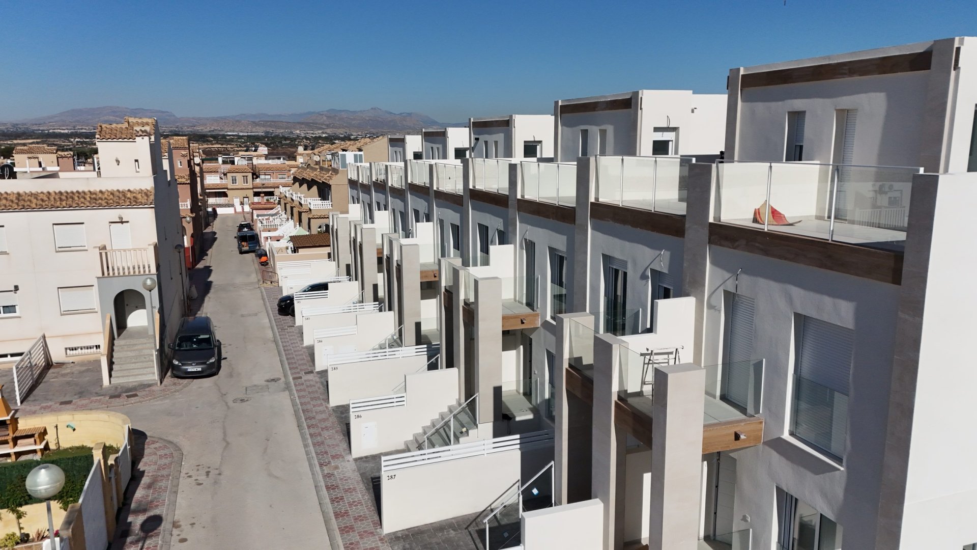 Villetta a schiera a Gran Alacant, Alicante, Spagna 2 camere da letto, 146 mq. N° 168126