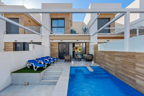 Townhouse in Alicante, Spain 4 bedrooms, 192 sq.m. No. 189938