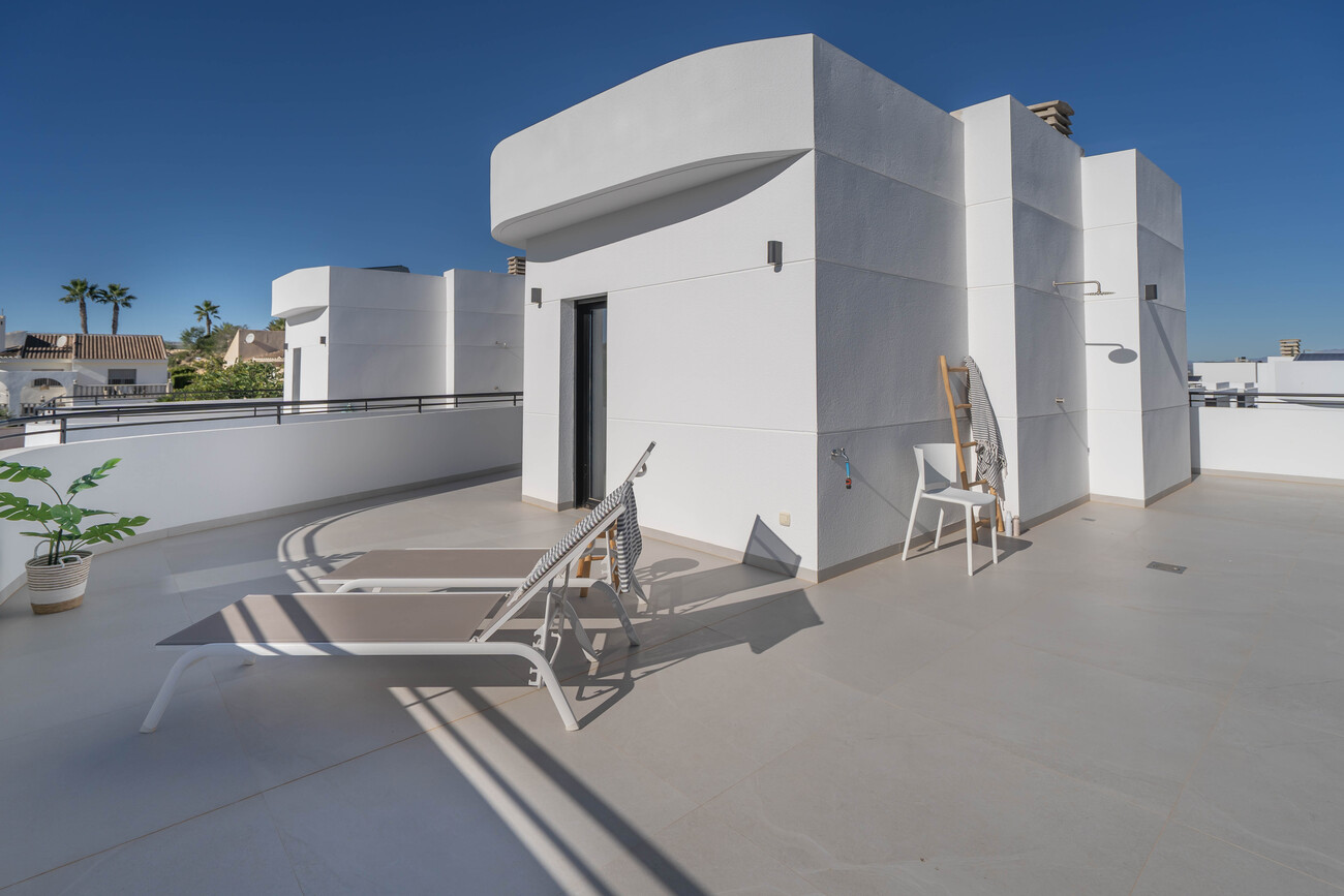 Villa à Alicante, Espagne 4 chambres, 203 m2 No. 189939