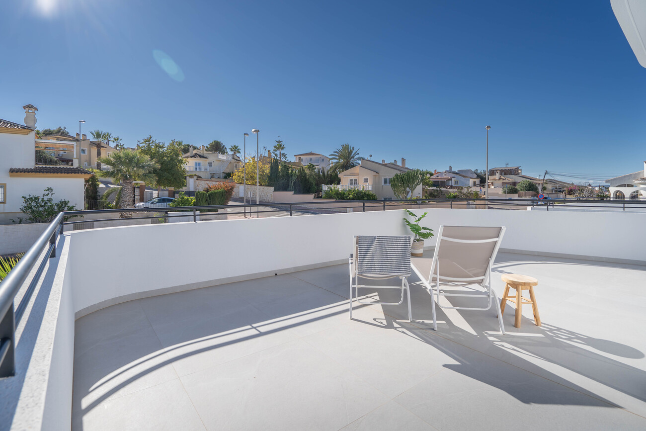 Villa à Alicante, Espagne 4 chambres, 203 m2 No. 189939