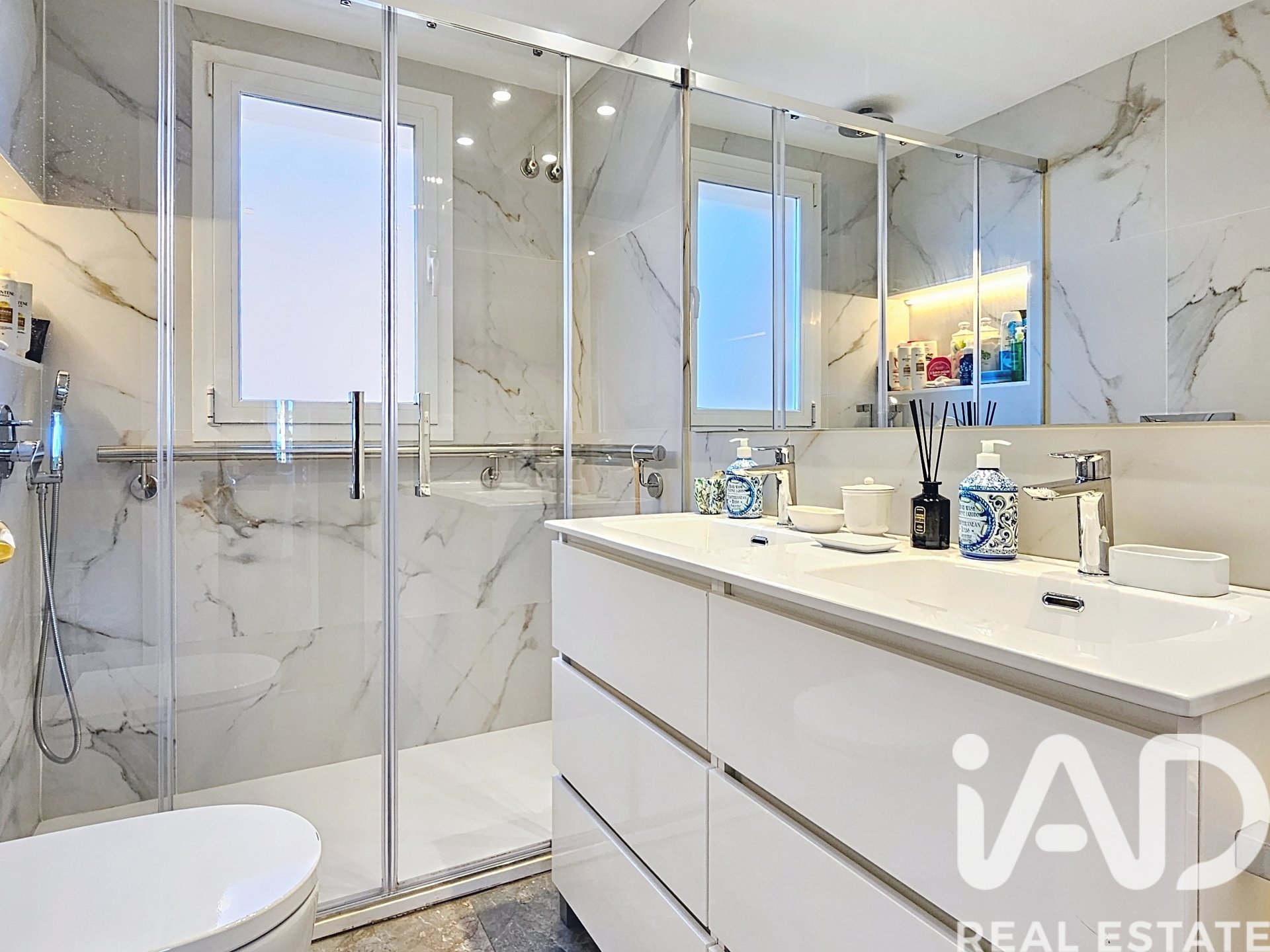 Appartamento a Sitges, Barcelona, Spagna 5 camere da letto, 205 mq. N° 152323