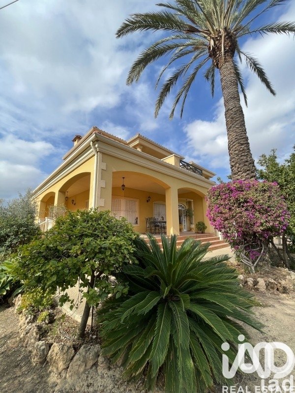 Сasa en Elche, Alicante, España 4 dormitorios, 424 m2 No. 152324