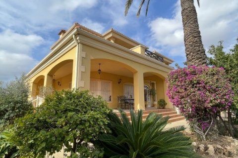 Māja Elche, Alicante, Spānijā 4 istabas, 424 m2 Nr. 152324