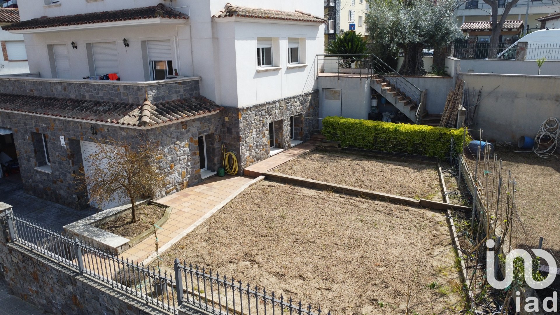 Hus i Montornes Del Valles, Barcelona, Spanien 5 sovrum, 382 kvm. Nr. 173375
