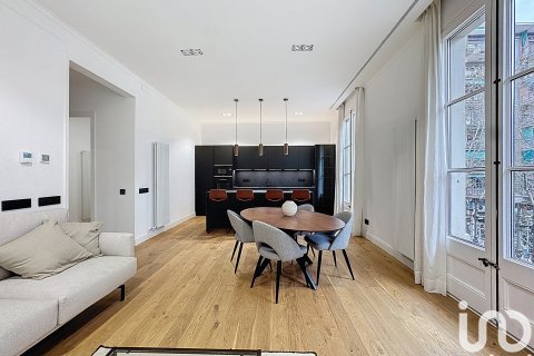 Apartment à Barcelona, Espagne 3 chambres, 158 m2 No. 173376