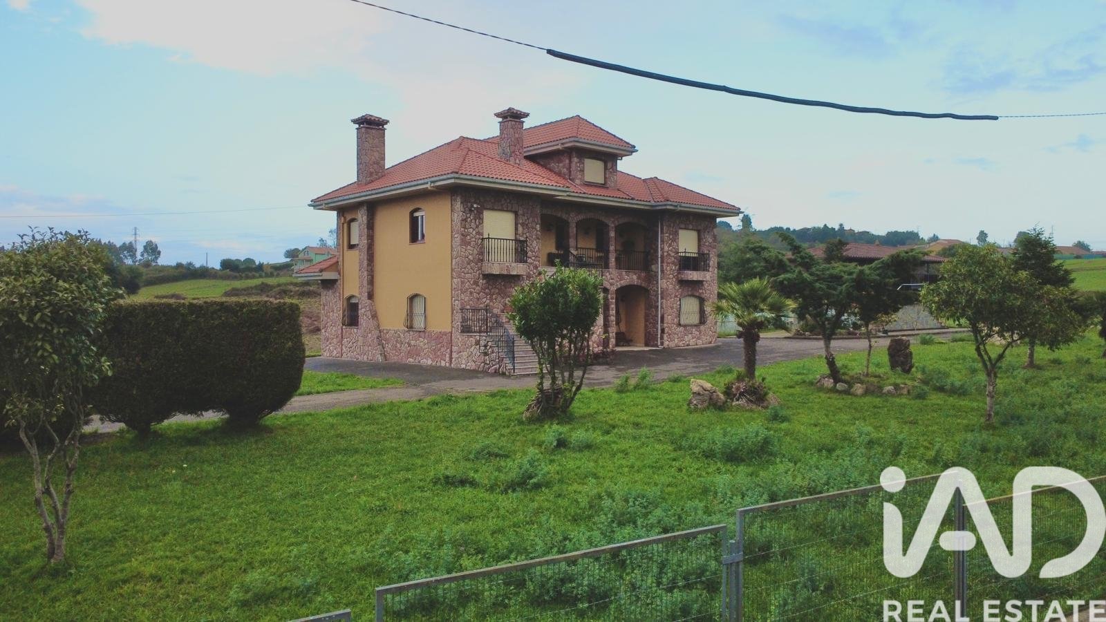 House in Aviles, Asturias, Spain 6 bedrooms, 368 sq.m. No. 152781