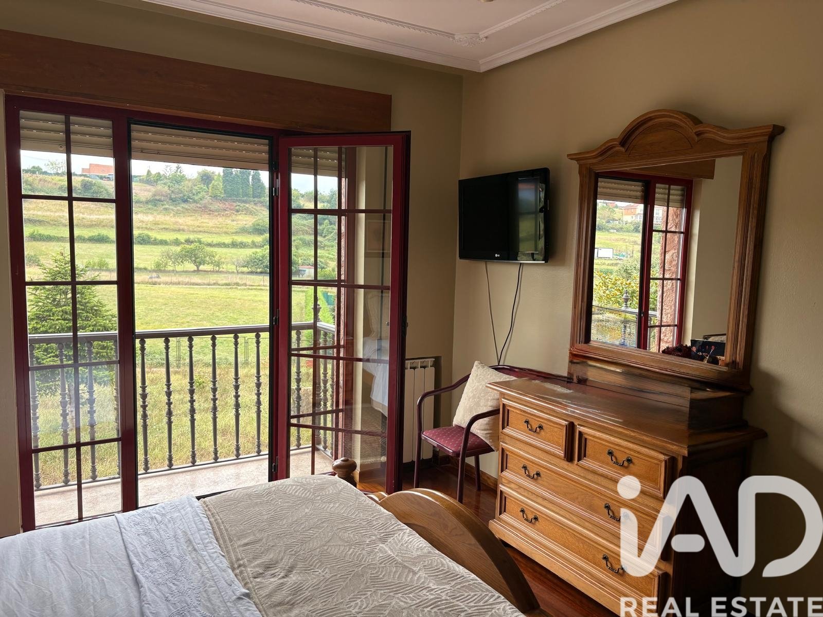 House in Aviles, Asturias, Spain 6 bedrooms, 368 sq.m. No. 152781