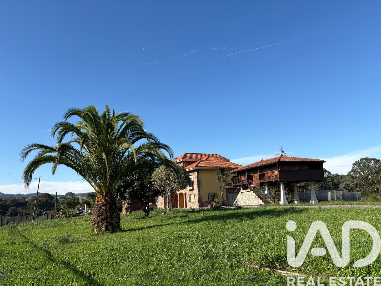 House in Aviles, Asturias, Spain 6 bedrooms, 368 sq.m. No. 152781