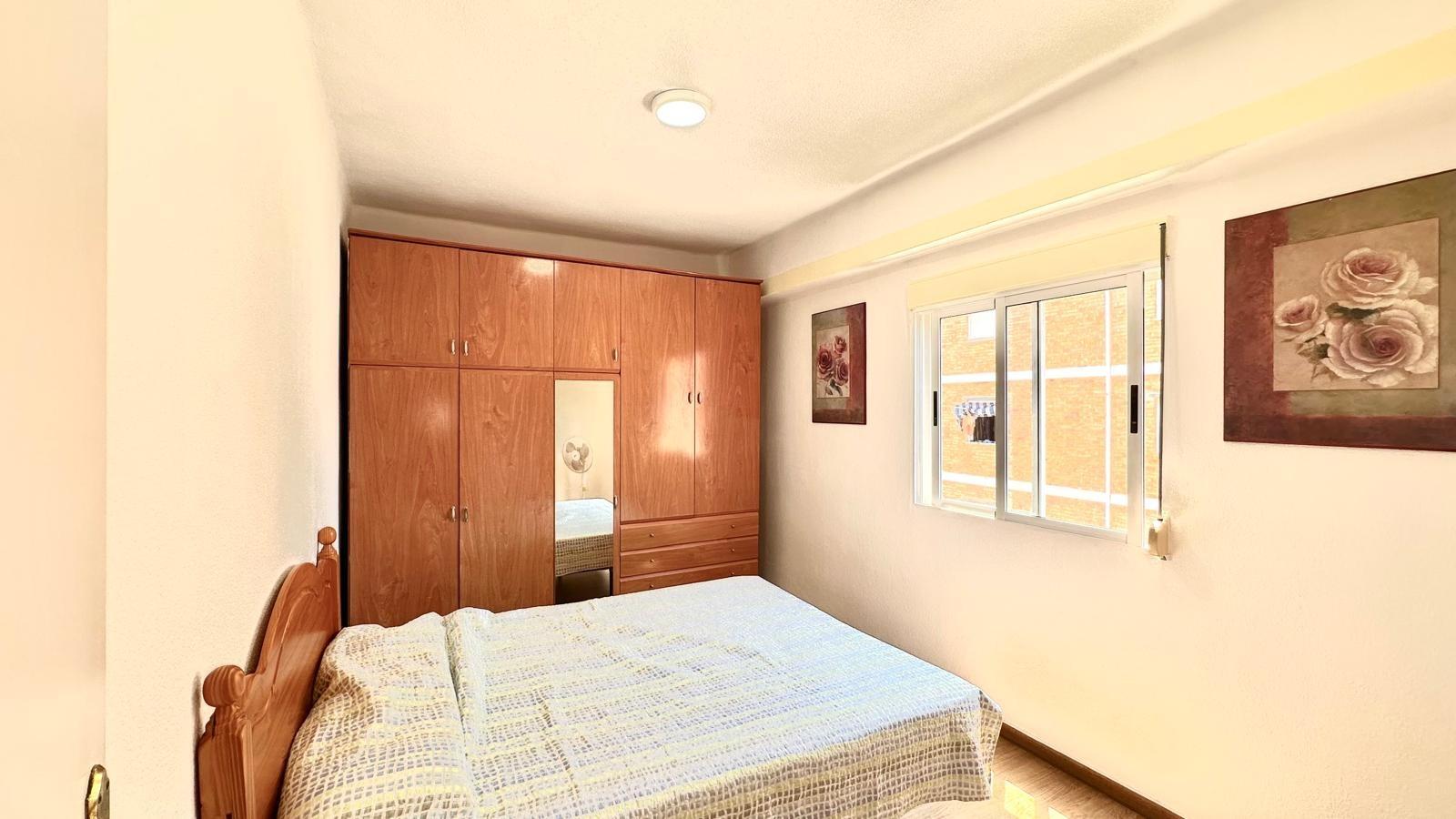 Apartamento en Torrevieja, Alicante, España 3 dormitorios, 90 m2 No. 188526