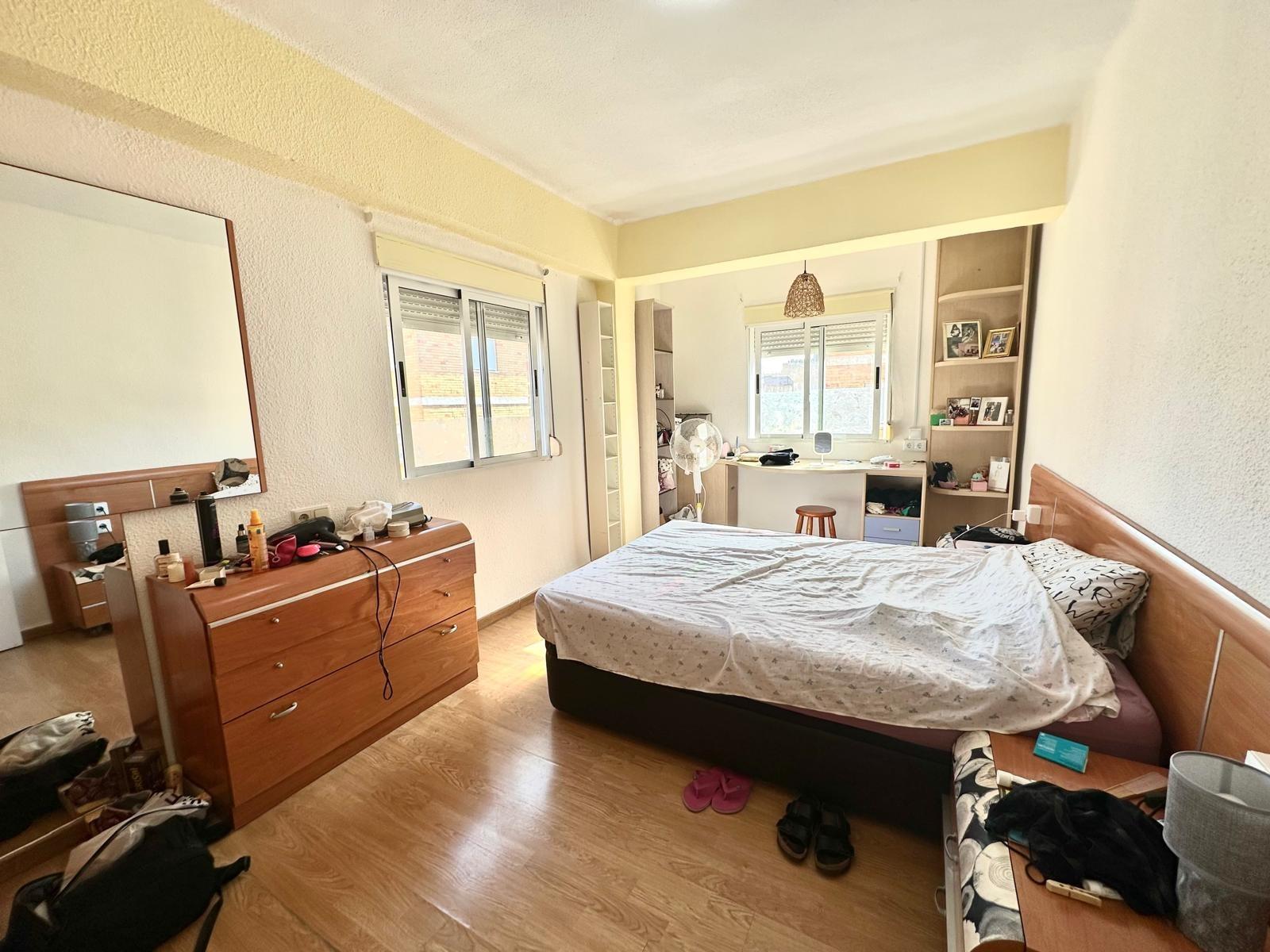 Apartamento en Torrevieja, Alicante, España 3 dormitorios, 90 m2 No. 188526