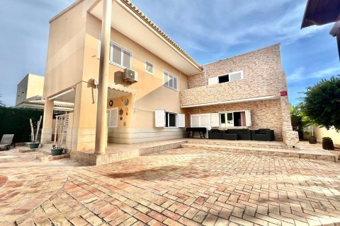 Huvila Torrevieja, Alicante, Espanja 4 makuuhuonetta, 291 m2 No. 148520