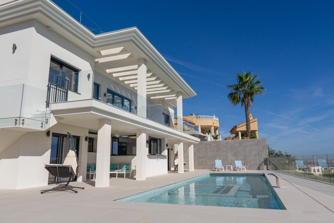 Villa in Ciudad Quesada, Alicante, Spain 4 bedrooms, 340 sq.m. No. 113886